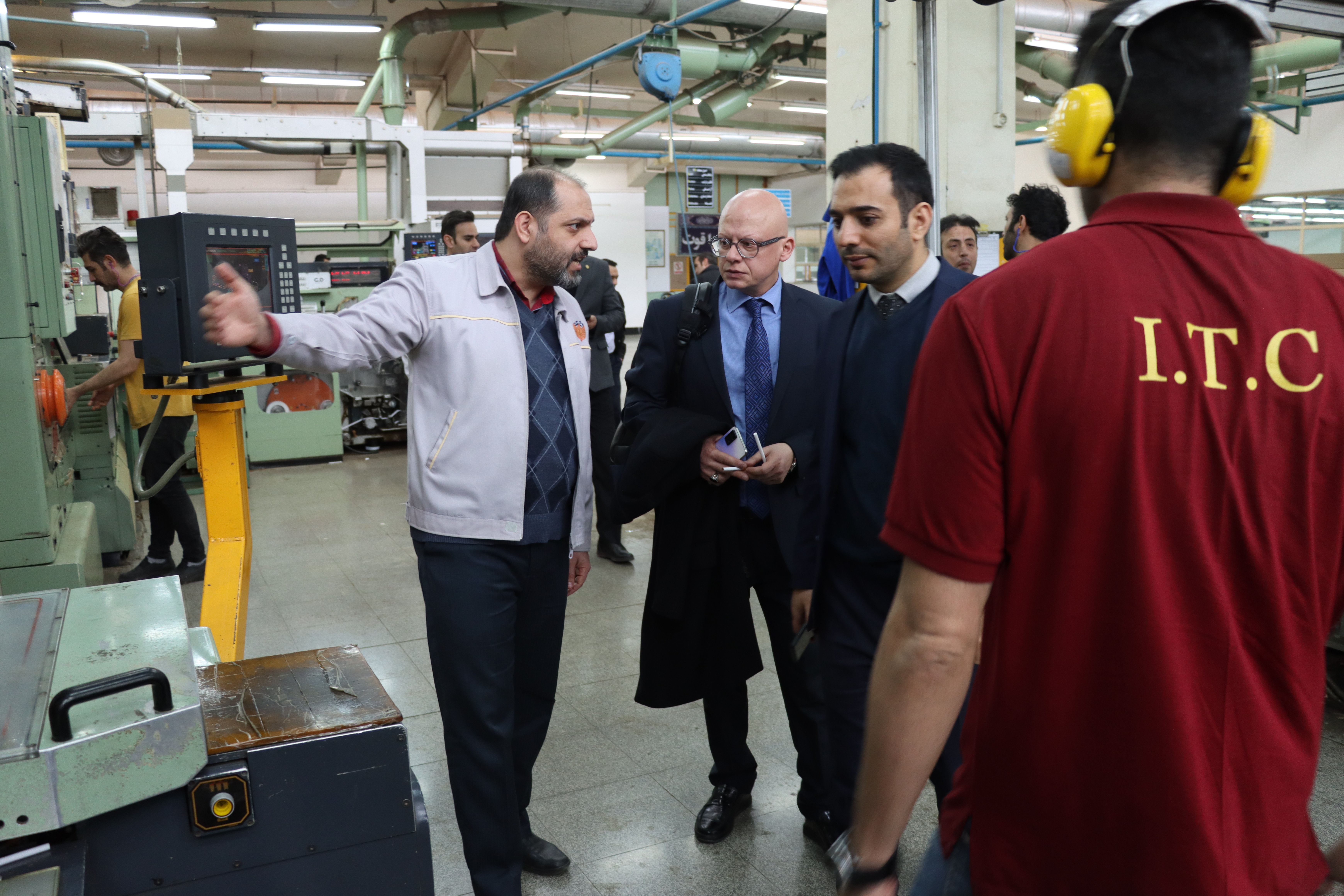 Iran Tobacco Company hosted Türkiye's superior commercial adviser